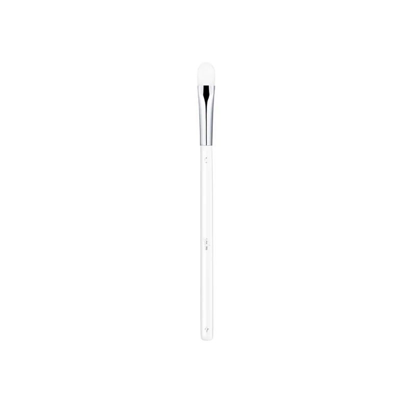 flat concealer brush
